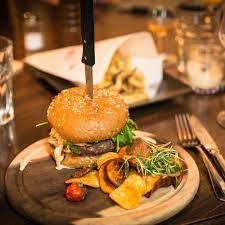 Restaurant Krokodil Kreis 4 Zurich Zurich Creme Guides Lebensmittel Essen Zurich Essen Essen