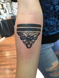 Hah taew represents 5 yants or magical spells. Bloodyfaster On Twitter Just Got Done With My 3rd Tattoo Masseffect Will Always Have A Special Place In My Heart
