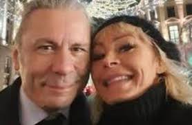 Jane Dickinson Wiki, Años (Bruce Dickinson's Wife) Biografía, Familia y  Hechos