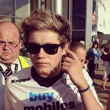 Bella Stephens (@BellaStephens4)