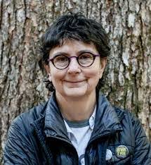 Helen Nestor's Instagram, Twitter & Facebook