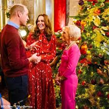 How meghan markle and prince harry's 2019 christmas card compares to past royal family holiday greetings meghan markle and prince harry make archie harrison the focus of their christmas card as. The Cambridge S Christmas Card A New Video With The Duchess What Kate Wore