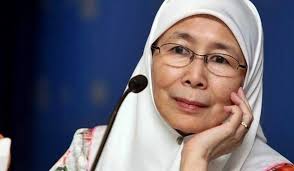 Justice lau bee lan 6. Wan Azizah 2 Lagi Perlu Bayar Rm2j Kepada Felda Mynewshub