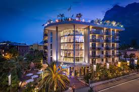 Kristal abşeron ilə komfortun açarı öz əlinizdə olacaq! Hotel Kristal Palace Tonelli Hotels Bewertungen Fotos Preisvergleich Riva Del Garda Italien Tripadvisor