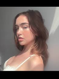 have you ever dreamt of a better version of yourself? 💓💉⭐️🧥💪🏻🩻🧬🧪👥  photo/editing: @madison.reen hair: @mari4l3jandra