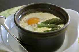 Oeufs Cocotte Aux Pointes D Asperges Recette Des Oeufs Cocotte Aux Pointes D Asperges Par Chef Simon Oeufs Cocotte Recette Cuisson Des Aliments