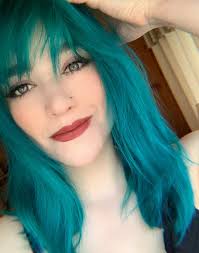 Aqua/teal hair with Arctic Fox dye