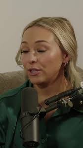 Nicole Duet's Instagram, Twitter & Facebook