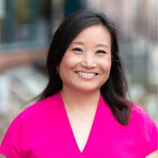 Elisa Stevenson's Instagram, Twitter & Facebook