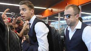 Kamil grosicki pokazał w mediach społecznościowych wymianę ostatnich wiadomości z arkadiuszem milikiem. Kamil Grosicki Wroci Do Polski W Grze O Napastnika Legia Warszawa I Pogon Szczecin Polsat Sport