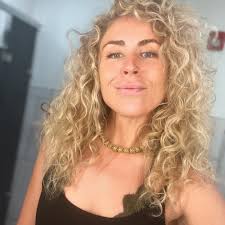 What are some good hair salons or hair stylists in Franklin, Tennessee for  blonde hair?