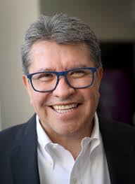 Edwin Manjarrez's Instagram, Twitter & Facebook