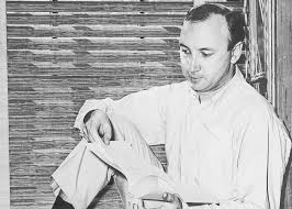 В 1921 году в ташкенте побывал сергей есенин. Umer Dramaturg Nil Sajmon