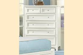 Your choice of a stunning mansion bed or an inspired update on a classic sleigh bed, allow the customer to adapt this collection to the styling of home, be that modern, transitional, or traditional. Bonanza White By Vaughan Bassett