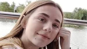 Chelsea Mooney's Instagram, Twitter & Facebook