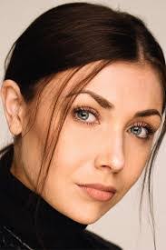 Alexandra Regan's Instagram, Twitter & Facebook