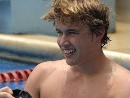 Dos nadadores mejoran su marca