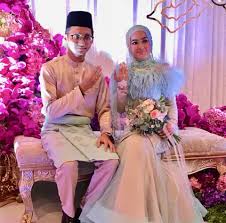 Elfira loy & ezlifa loy juri: Oh Media Tahniah Elfira Loy Dan Sufian Suhaimi Selamat Facebook