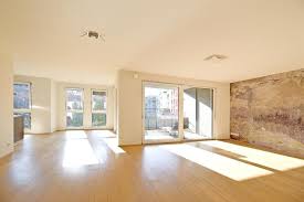 Düsseldorf, 2 zi., 53 qm, kalt 650 euro, warm 816 euro, nk 166 euro. Grosszugige Lichtdurchflutete 4 Zimmer Wohnung Mit 2 80 M Hohen Decken Aufzug Und Terrasse Baum Immobilien Gmbh
