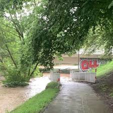 Köln ist in der regel deutlich stärker von hochwassern. Jahrhundert Uberschwemmung Pegel Sinken Langsam Radio Leverkusen