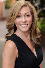 Lisa Clearman's Instagram, Twitter & Facebook