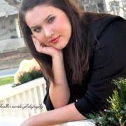 Kelsey Hinkle's Instagram, Twitter & Facebook