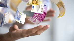 Es sind dabei einige faktoren zu bedenken und nur durch eine fachkundige beratung ergeben sich die besten finanziellen vorteile. á… Tagesgeld Vergleich Diese Banken Locken Mit Hohen Zinsen