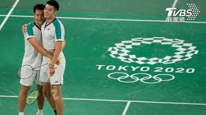 麟洋配夺奥运羽毛球台湾史上首金 中央社报导，7月31日， 李洋 和 王齐麟 首局开局不顺，一度落后，但却愈打愈顺，最后仅花34分钟，就以21比18、21比12直落2局，击败中国组合刘雨辰与李俊晖双塔，勇夺东京奥运金牌。 Aimhcmsyorwvdm