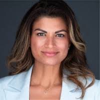 Erika Rohr's Instagram, Twitter & Facebook