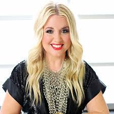 Autumn Miles's Instagram, Twitter & Facebook