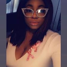 Keisha Hollis's Instagram, Twitter & Facebook