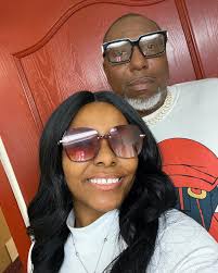 Veronica Dunn (@1vee2much) • Instagram photos and videos