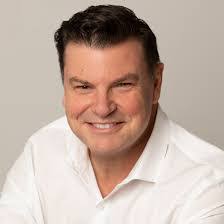 Doug Cuthbert's Instagram, Twitter & Facebook