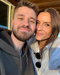 Lisa Jarvis's Instagram, Twitter & Facebook