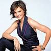 Watch actress katie holmes's transformation over the years from long hair, to short and back to long hair again. 1