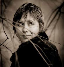 Moon and Vine Apothecary offers naturopathics and metaphysical services