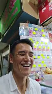 通關後電話卡點做生意？ 深水埗福華街161至175號福仁商場地下33號舖 （黃金商場對面）：富達電話卡, 2024年4月20日星期六晚上9時,  通關前／通關後，電話卡生意如何？, 實名登記對賣電話卡的影響？, 港人北上消費對電話卡需求？, Joey and Camilla, 查詢 9580  3898, 他們兩姊妹是我見過最開心及美麗的租客兩姊妹😍😍， 經常站在店舖和客傾計，創業精神非常值得尊重！ ...