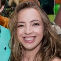 300+ perfiles de «Zoraida»