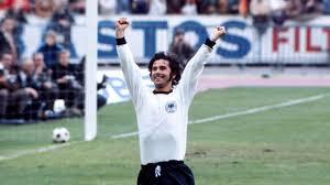 Gerd muller, gerhard müller (it); Der Bomber The Legacy Of Gerd Muller Turf Football