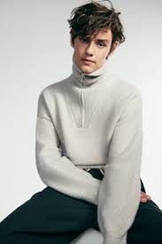 Does louis partridge have a girlfriend? Louis Patridge On Starring Alongside Millie Bobby Brown In Netflix S Enola Holmes I D