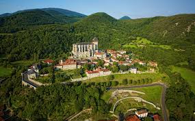 Gîte (nl) hébergement touristique pour vacanciers traditionnellement. Gites De France Midi Pyrenees Locations De Vacances Dans Le Tarn Le Gers Les Hautes Pyrenees L Ariege La Haute Garonne Le Lot Le Tarn Et Garonne Et L Aveyron