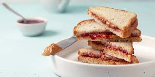 Accompanied by sandwich sides including a yogurt parfait, fruit, veggies and popcorn, this healthy packable lunch will keep you full until dinner. How To Make Peanut Butter Jelly Sandwiches Healthy Openfit