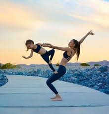 47 Ideas Yoga Challenge Poses For 2 People Beautiful For 2019 Yoga Challenge Poses Yoga Mom Yoga Poses For Two