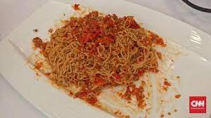 Panaskan minyak sayur, tumis bawang putih dan bawang merah hingga harum. Resep Mi Pedas Mampus Mi Terpedas Di Dunia