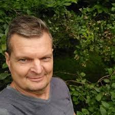 Roman Pawluk (@rrpawluk)