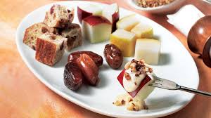 Fondue Au Fromage Suisse Et Aux Pommes Recettes Iga Gruyere Poires Biere