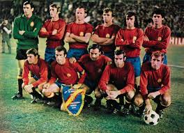 Toda la actualidad acerca de la selección española, agenda, partidos y fichas de jugadores en activo así como históricos. Pin En Equipos De Futbol