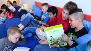 Die Wilden Kerle Warten Schon Kathe Kollwitz