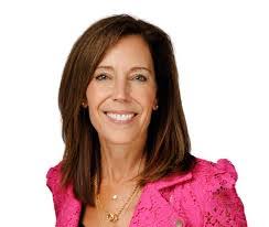 Leslie Mccarley's Instagram, Twitter & Facebook