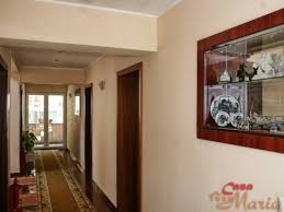 De plus, la casa maria pension est doté d'une piscine et d'un petit déjeuner inclus, offrant un endroit plaisant pour se reposer après une journée bien remplie. Pensiunea Casa Maria Baile Herculane 3 Cazare In Baile Herculane